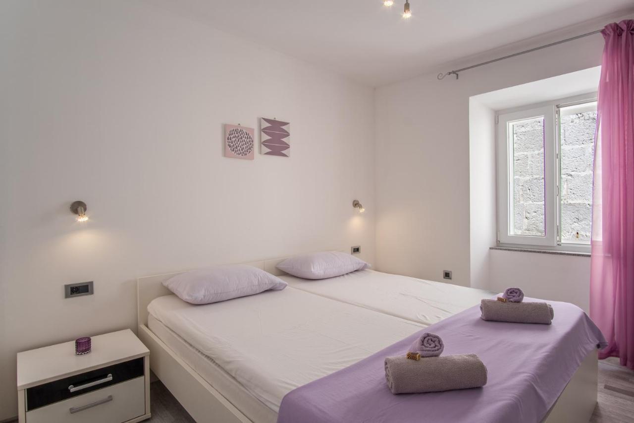 Private Holliday Apartment 파그 외부 사진
